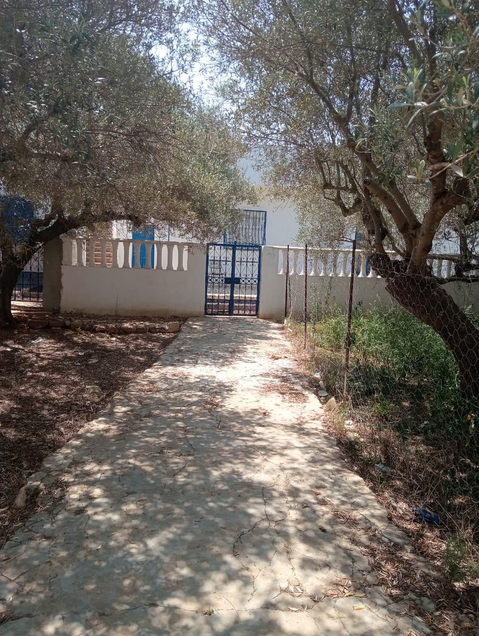 À vendre une maison indépendante à kelibia la blanche