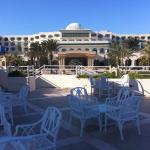 Hôtel 5* Pied Dans l'eau et Titre Foncier à Vendre à Hammamet